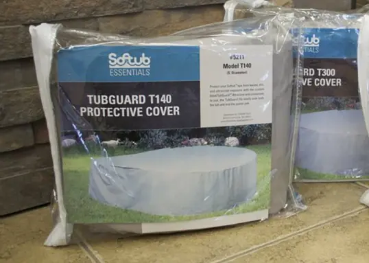 Protective Cover for Tub and Surround